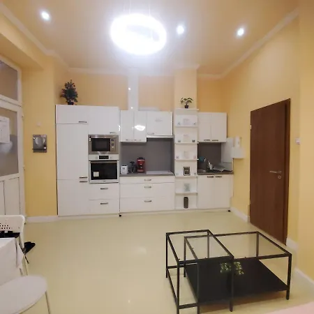Apartment Walking Street-v *