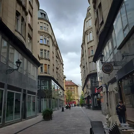 Apartment Walking Street-v *